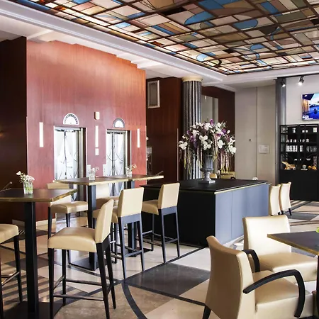 Art Deco Euralille Szálloda 3*