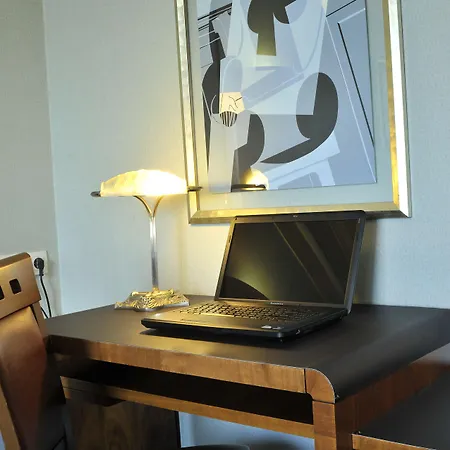 호텔 Art Deco Euralille 3*
