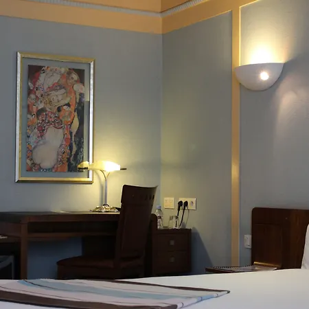 Art Deco Euralille 3* 릴