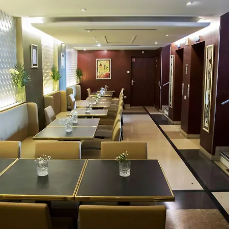 Art Deco Euralille 3* Lille