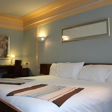 Art Deco Euralille 3* Lille