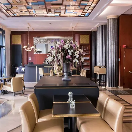 Hotel Art Deco Euralille 3*