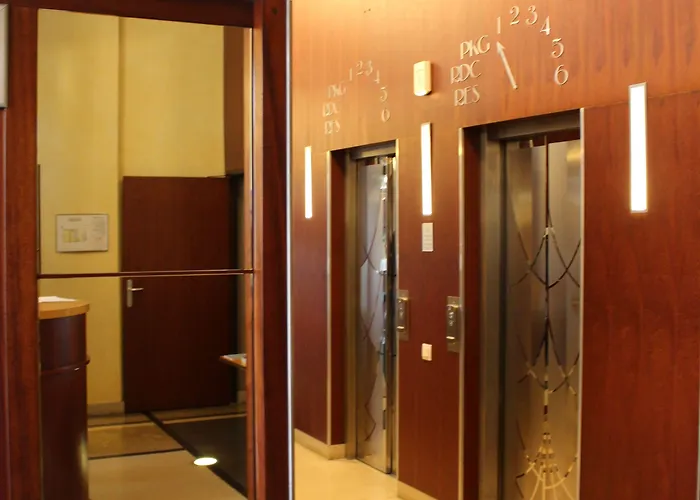 Art Deco Euralille Hotel 3*