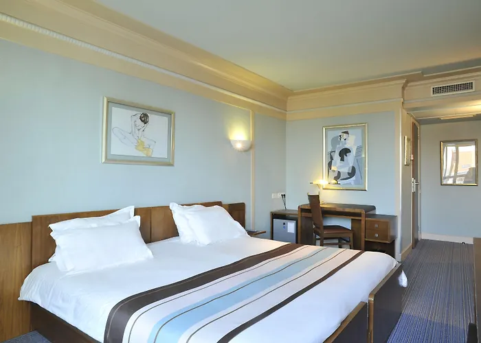 Art Deco Euralille 3* Lilla