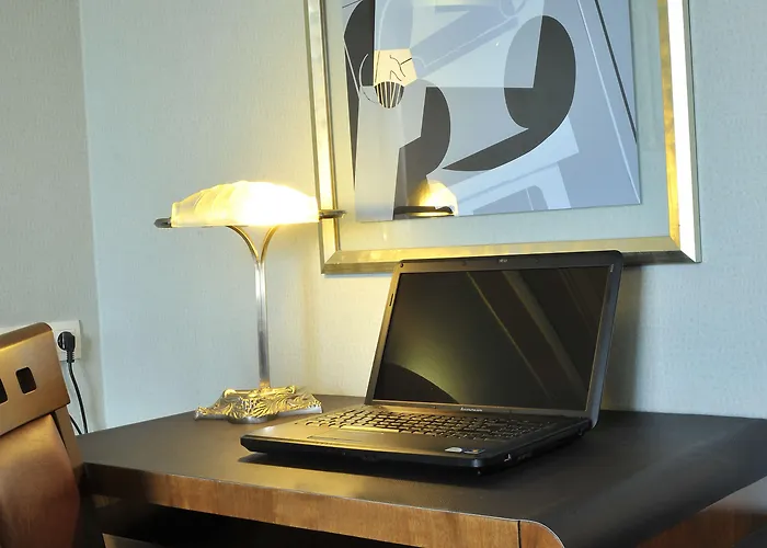 Hotel Art Deco Euralille 3*