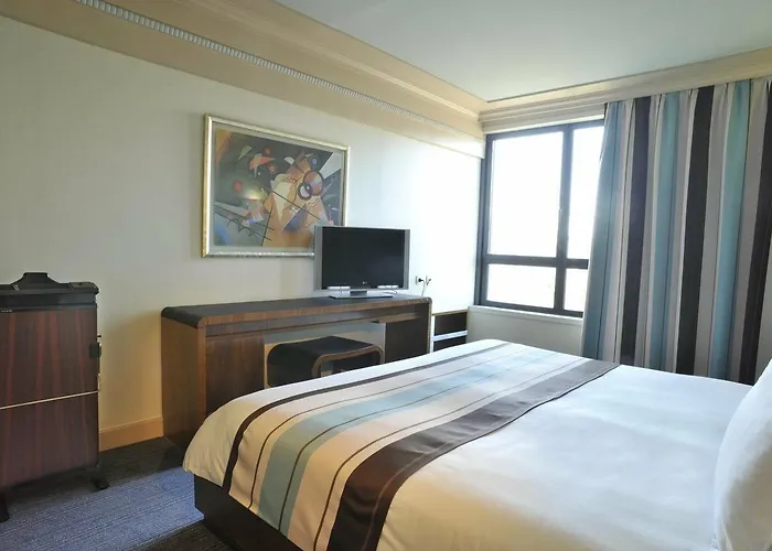 Hotel Art Deco Euralille 3*